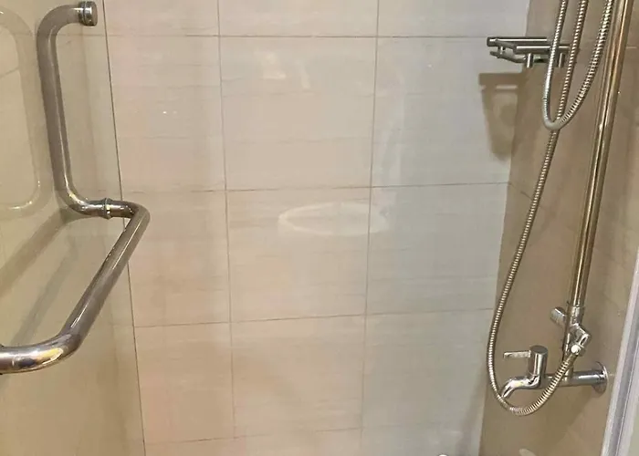 Cq House Luxe With Pool View Near Moa & Airport *