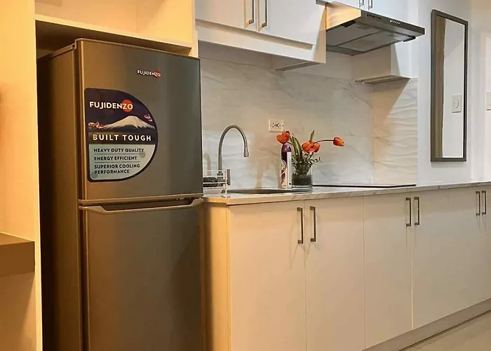Апартаменты Cq House Luxe With Pool View Near Moa & Airport *