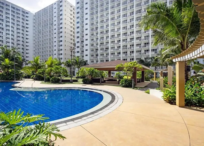 Cq House Luxe With Pool View Near Moa & Airport *