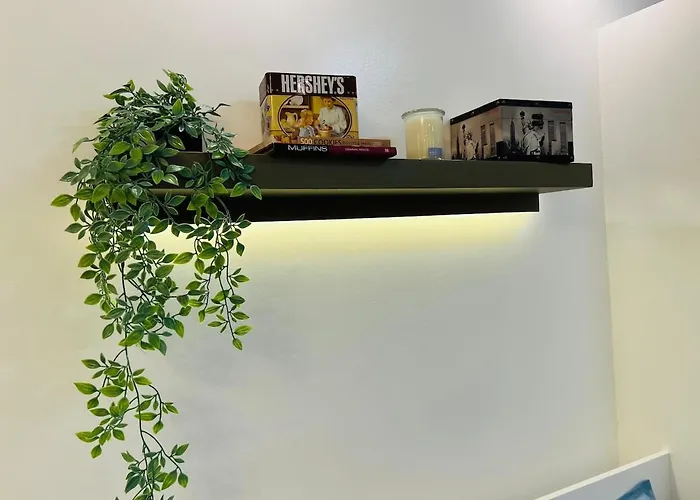 Cq House Luxe With Pool View Near Moa & Airport Апартаменты Манила